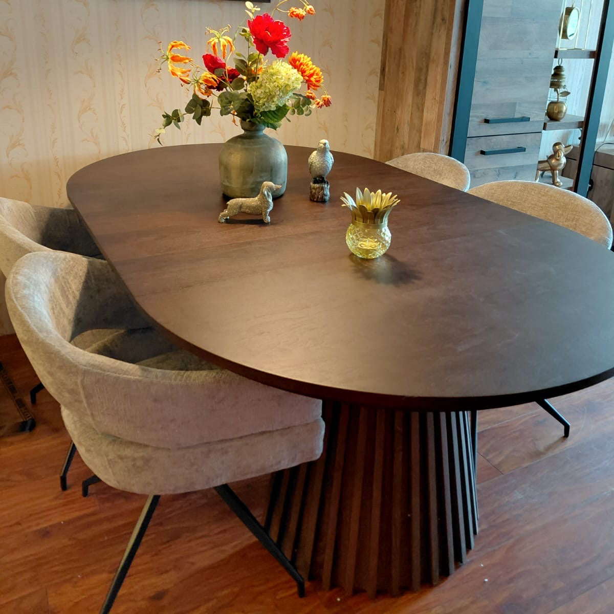 Nova Ovale Eettafel Walnoot 120-160-200 cm